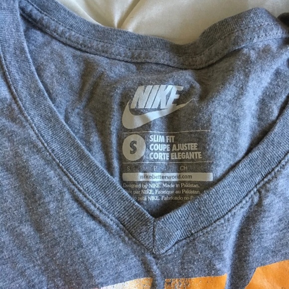 Nike Slim Fit Tee - Picture 2 of 3
